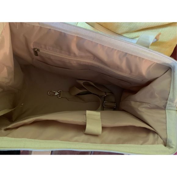 NWT BEIS Weekender bag in Beige - Picture 10 of 12